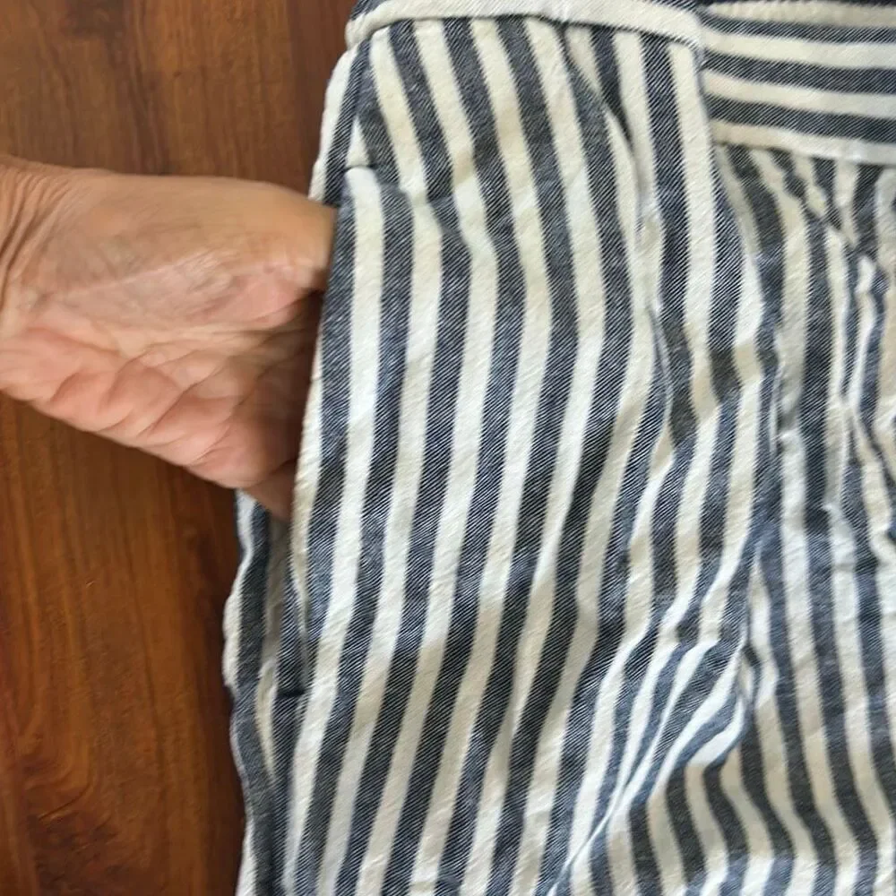 Banana Republic Nautical linen blend navy white striped wide light cropped pants